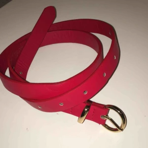  - Nytt rött bälte från London! Fri frakt :)