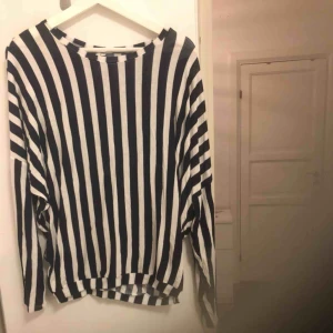  - Ny tröja aldrig använd