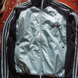  - Adidas jacka