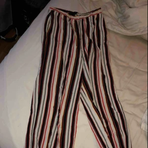  - Lösa lite tunnare byxor, passar även storlek 36