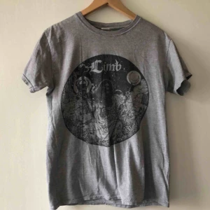  - Bandtröja - Limb - Hämtas i Uppsala eller skickas mot fraktkostnad. 39 SEK 