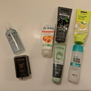  - GRATIS FRAKT!  De två produkterna till vänster 50kr/st (oanvända) De fem produkter till höger 30kr/st (40% använda men saniterade)  150KR FÖR ALLT 💗