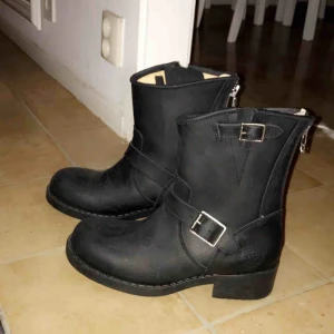  - Johnny bulls, aldrig använda! Skriv för mer frågar eller bilder😊 frakten ingår i priset 😊