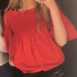  - Röd sommar topp
