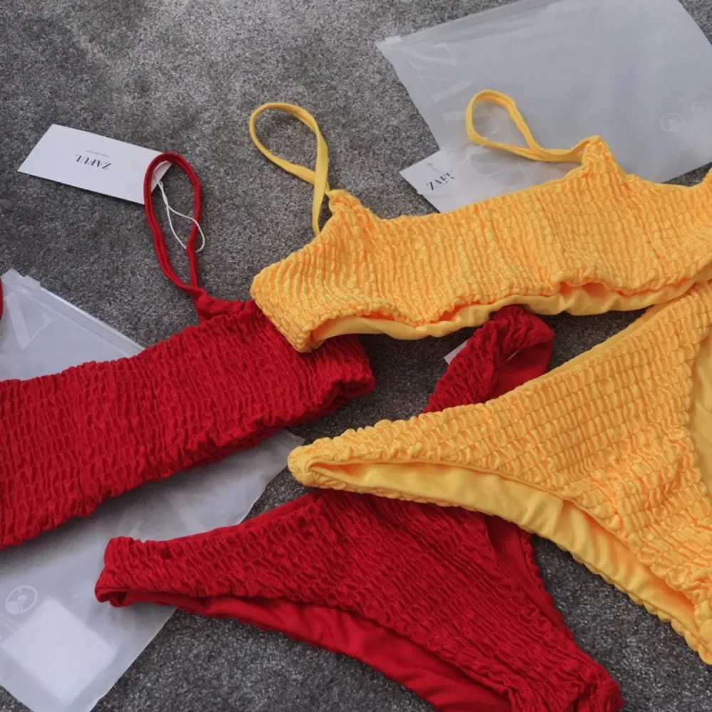 Helt nya bikinis från Zaful, endast provade. Säljer då de ej passade 🤷🏼‍♀️ båda färgerna finns i M och S, men är små i storleken. 💛 190:- / styck INKLUSIVE frakt! Den gula bikinin är mer färgstark☀️🚫 . Övrigt.