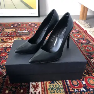 EU size 36. In good conditions except a scratch on the heel of the left shoe. Comes with original box. Only worn twice. Super comfortable.