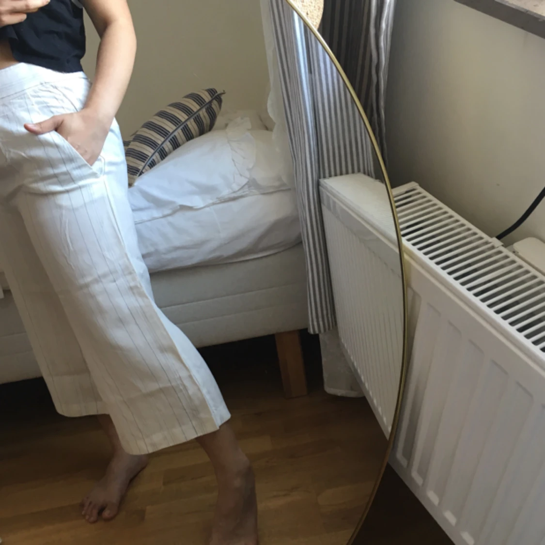 Vit byxor - 1529915743