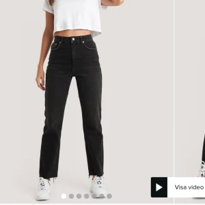 Jeans från NAKD - nypris 499kr, använda 1 gång, väldigt bra skick 