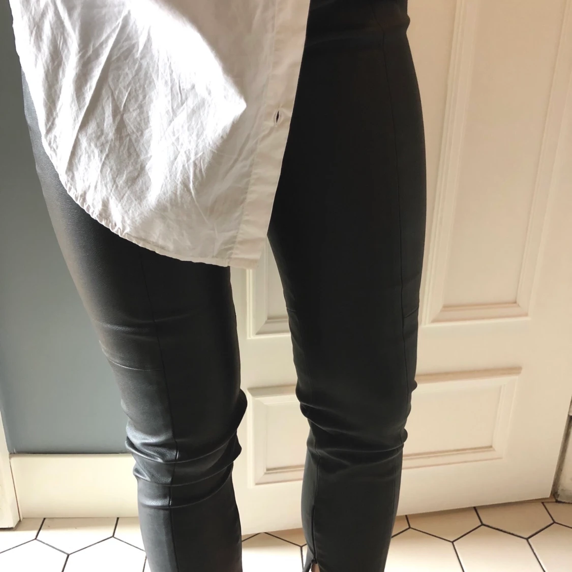 Byxor läderimmitation - 90