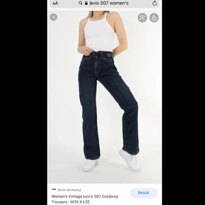 Levi’s jeans - Svinsnygga Levi’s jeans i modellen 507. Tyvärr för små för mig därav säljer jag dom nu. Storlek 29 men skulle säga att dom är som en 26a🧡💖.                                                      (Jeansen på första bilden är endast samma modell och ej färg)💖