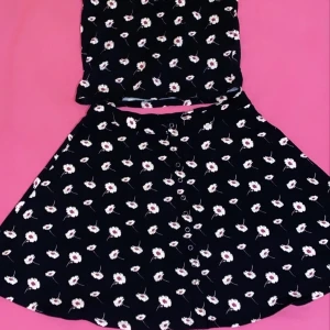 Forever 21 2pc  - 2 Piece set From FOREVER21  Size: M  New without tag