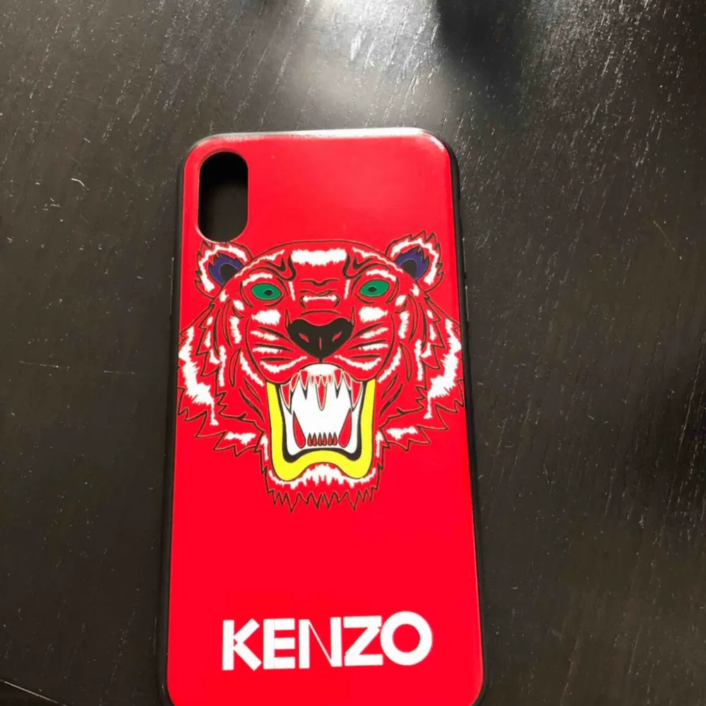 Kenzo mobil skal för iPhone X. Ny oanvänd . Accessoarer.