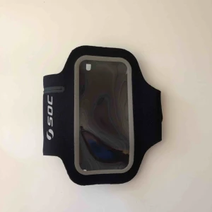  - Träningsband för mobilen. Passar iPhone 5. 40kr inkl frakt.