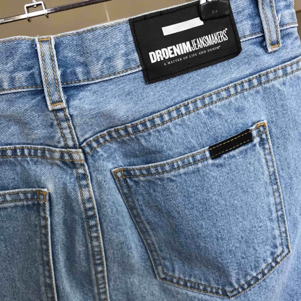 Kjol från Dr denim i snyggt jeanstyg. ✨💗 (Köpt för 400 kr). Kjolar.