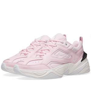  Slutsålda Nike m2k tekno sneakers i colourway pink foam. Strl EU 39  Aldrig använda. Kommer med originallåda