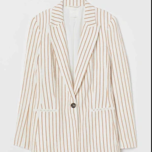  - En kavaj från hm som aldrig är använd