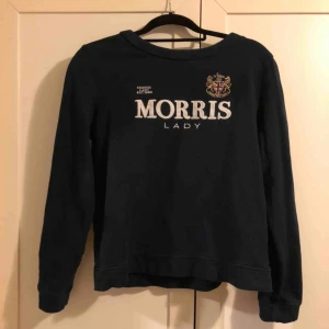  - Känner att de kanske finns någon annan som skulle kunna ha mera lycka av denna tröja, den är ansvälld några gånger 