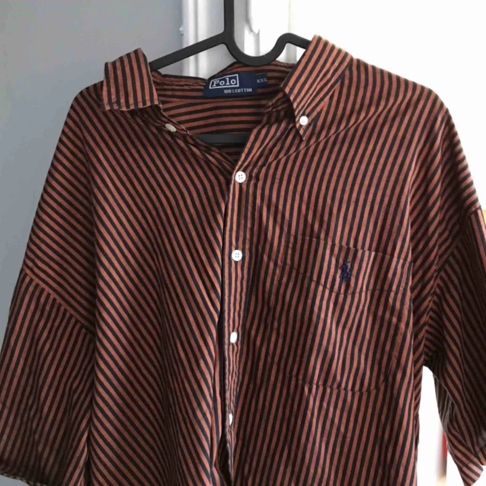 Marc O’Polo tröja köpt här på plick! Jätte fint skick men används väldigt sällan. Pris inkl frakt 🗿. Skjortor.