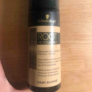  - Blondspray för rötter, grym att ha när man får utväxt och vill ljusa till det lite. Har funkat för mig ett tag nu men dessvärre så har jag färgat mitt hår nu. 