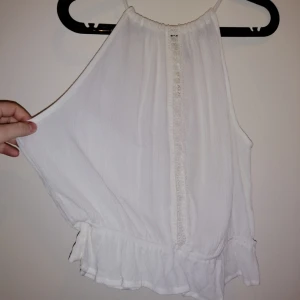  - Halterneck från hm, storlek 40