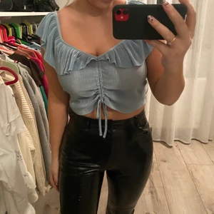 Topp - Söt topp från zara som passar en S/M, aldrig använd