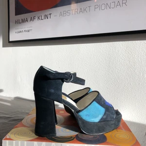 Vintage klackskor.  - Verkligen snygga och sköna klackskor. Köpta i vintage butik. 