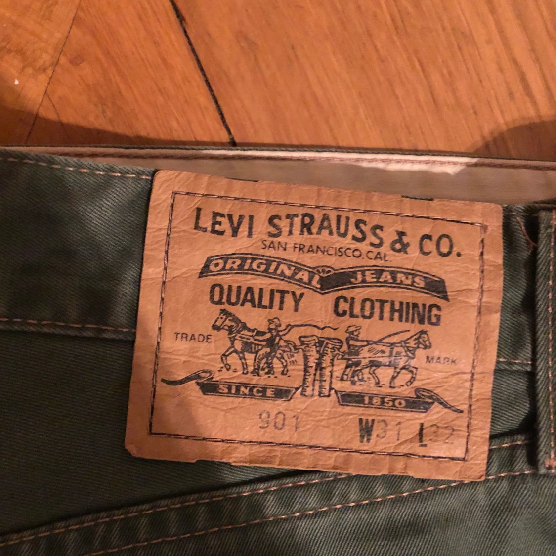 Tajta gröna levis jeans - 91