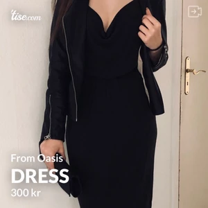 Oasis dress - Used only once! Softest material, gives the body a nice shape, falls nicely 