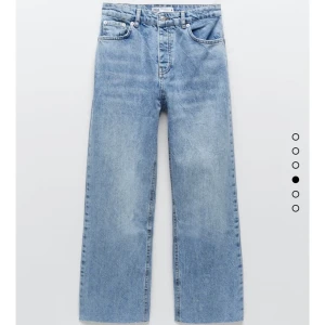 Jeans - Raka jeans från Zara, Storlek 34. Använda endast en gång! Köparen betalar frakten!!💛
