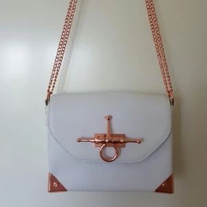  - Väska i nyskick.
Angelica Blick/BikBok 