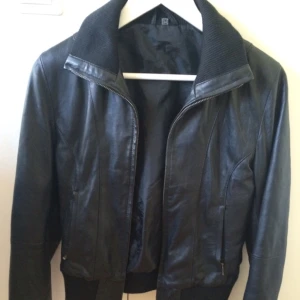  - Real leatherjacket from Hollies.
