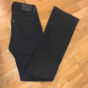  - Bootcut, Frakt inkluderat i priset