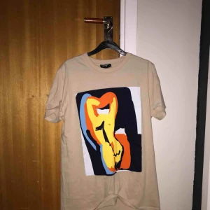  - Tröja med coolt tryck✌🏼😍