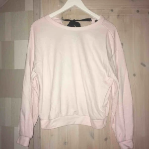  - Superfin ljusrosa tröja i bra skick.