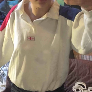  - En pike hoodie från trygg hansa. Köpt på en loppis!