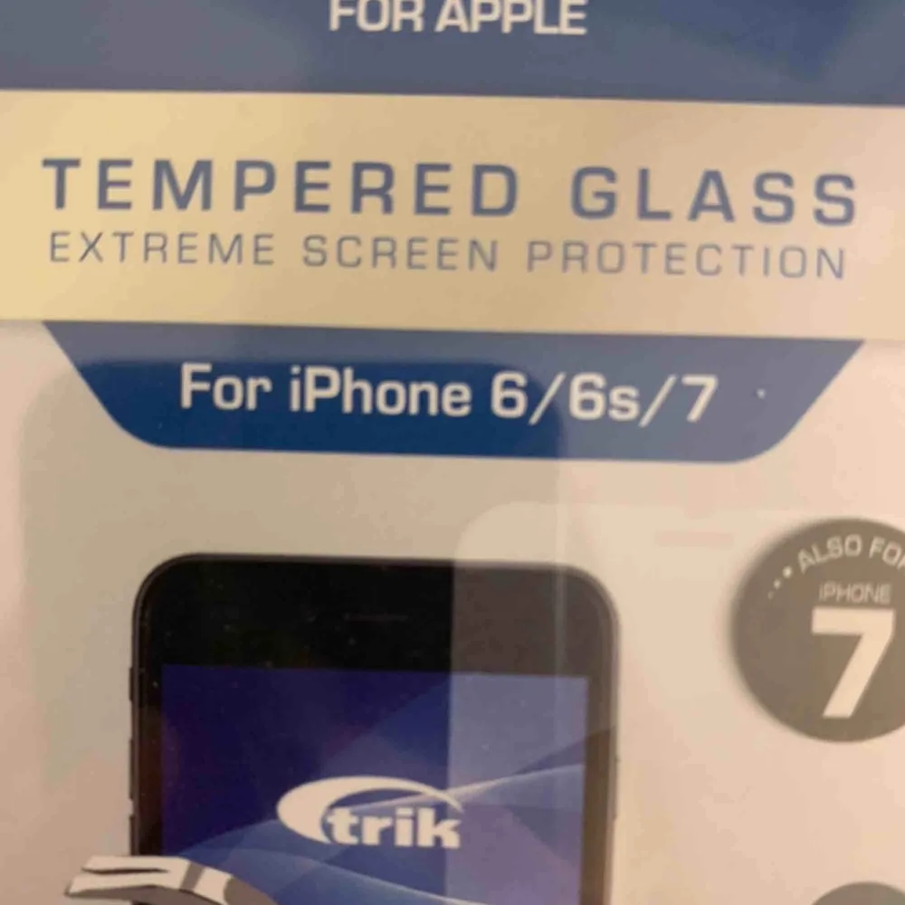 Säljer detta helt nya skyddsglas till apples telefoner 6, 6s, 7. Säljs p.g.a har köpt en ny telefon. 55kr plus frakt📞💫. Övrigt.