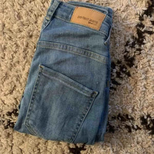  - Ginatricot storlek xs.