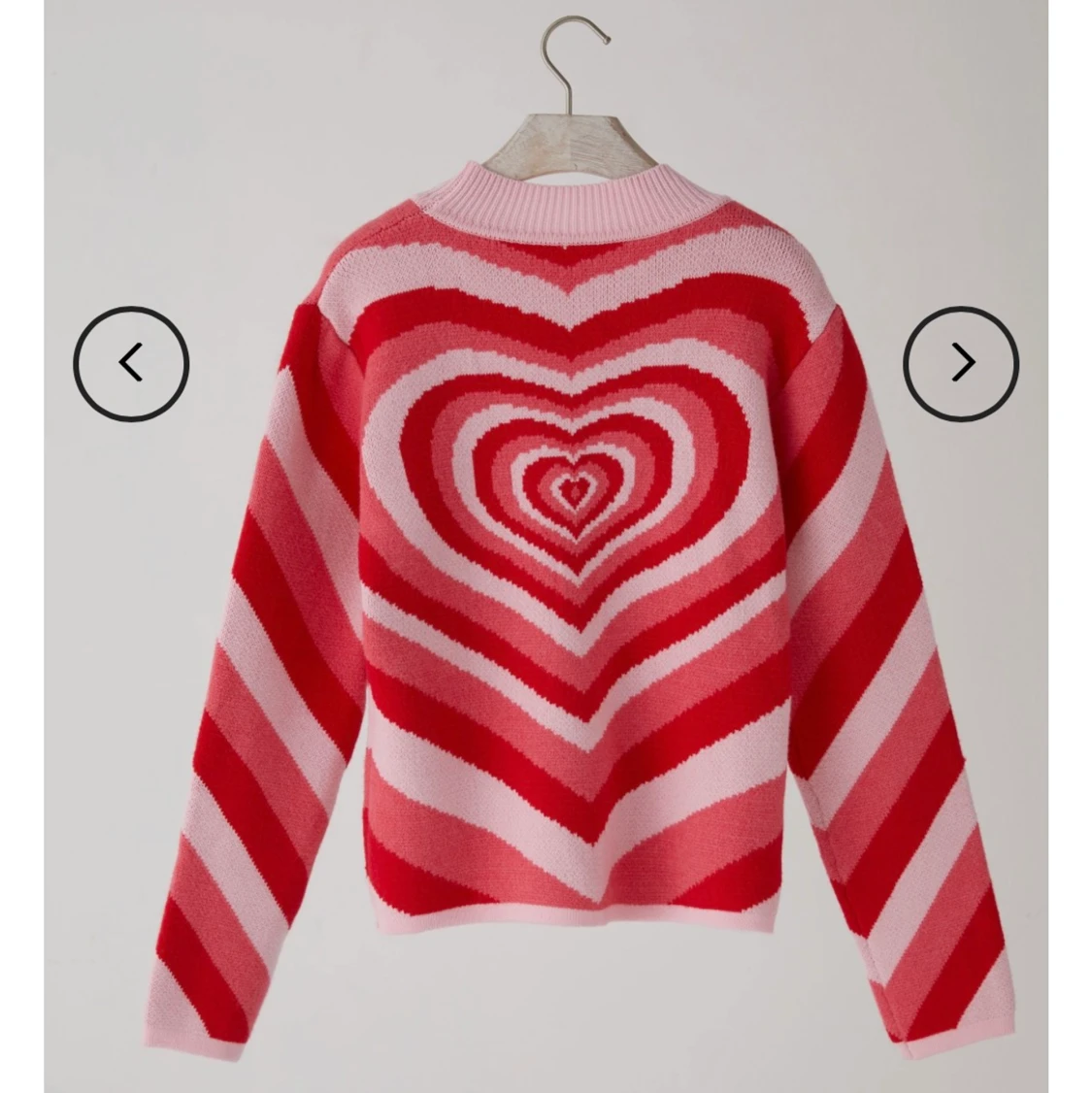 Stickad tröja hjärta 