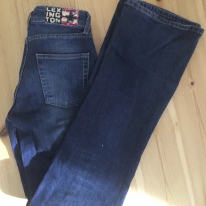  - Lexingtonjeans i strl 26