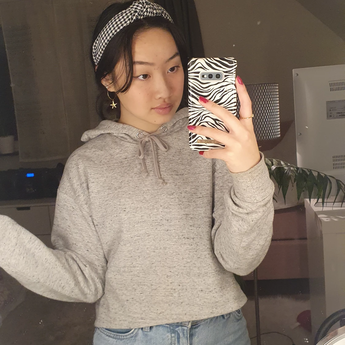 Ljusgrå melerad croppad hoodie sweatshirt  - 90