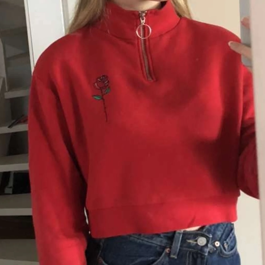 Röd sweatshirt strl S - 90