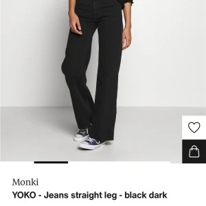 Monki Black Jeans - Använda kanske 3 gånger ❤️ Spårbar frakt! 