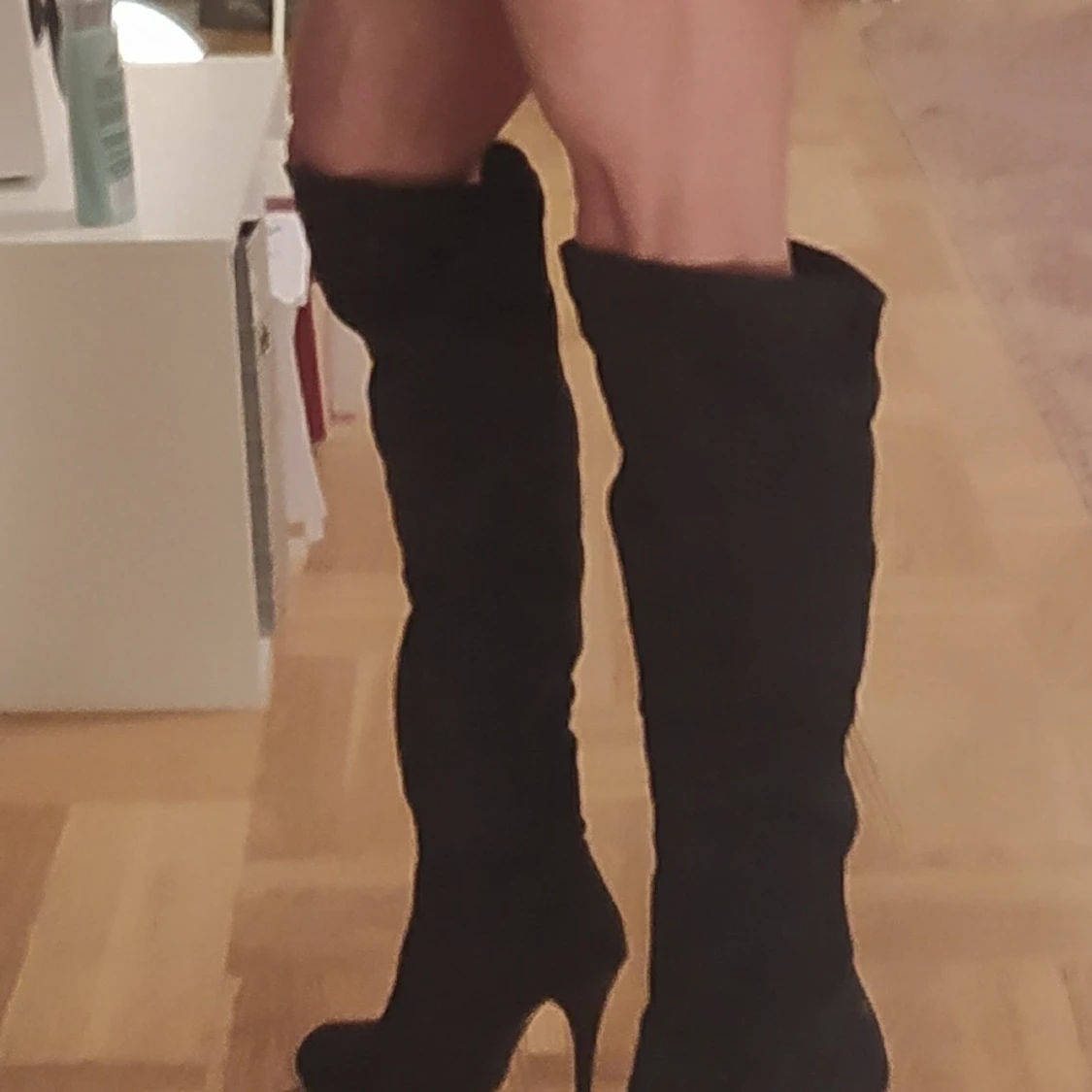 Overknee stövlar i mjuk mocca, i princip oanvända