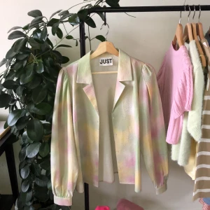 Skjorta från JUST - Endast använd en gång