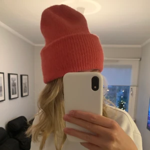 Mössa Lindex  - Mössa från Lindex använd Max 2 gånger säljer pga kommer ej till användning💕