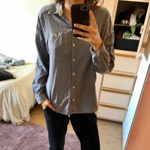  - skjorta i jeans blå