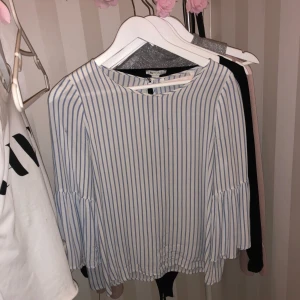  - tröja från zara,  frakt 30:-