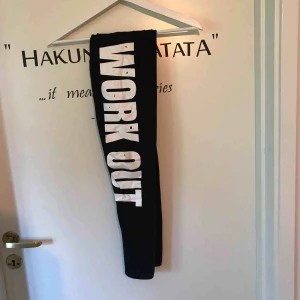  - Märket är lite slitet (snyggt ändå)