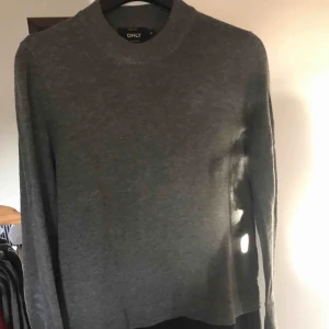  - En tröja från Only, inte användad så många gånger Priset inkl frakt