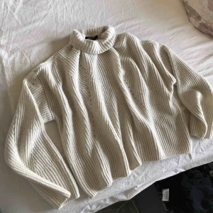  - Passar upp till M pga stor i storlek. Knappt använd pris kan diskuteras vid snabbt köp. Frakt 36kr